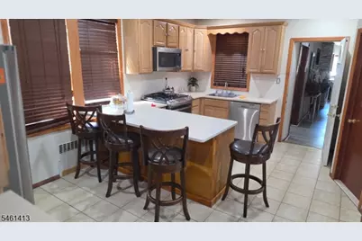197 Grafton Ave, Newark, NJ 07104 - Photo 5