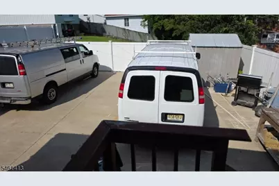 197 Grafton Ave, Newark, NJ 07104 - Photo 9