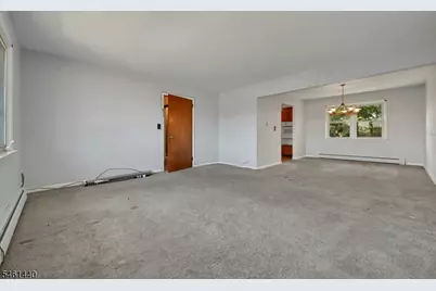 347 Chestnut Ave, South Hackensack Township, NJ 07606 - Photo 3