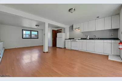 347 Chestnut Ave, South Hackensack Township, NJ 07606 - Photo 25