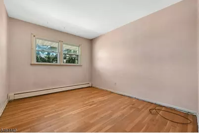 347 Chestnut Ave, South Hackensack Township, NJ 07606 - Photo 21