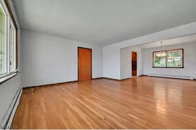 347 Chestnut Ave, South Hackensack Township, NJ 07606 - Photo 13
