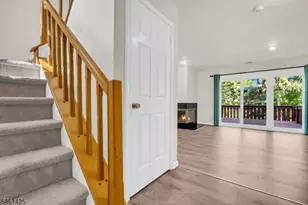 235 McAuliffe Ct, Franklin Township, NJ 08873 - Photo 5