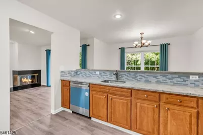 235 McAuliffe Ct, Franklin Township, NJ 08873 - Photo 15