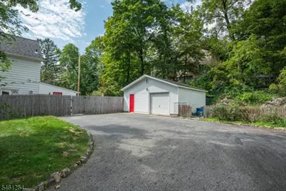 39 Fredericks St, Wanaque, NJ 07465 - Photo 23