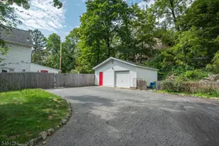 39 Fredericks St, Wanaque, NJ 07465 - Photo 23