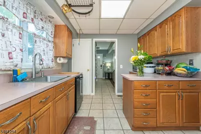 39 Fredericks St, Wanaque, NJ 07465 - Photo 9