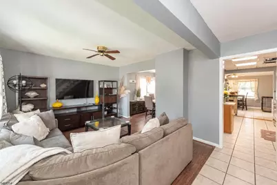 39 Fredericks St, Wanaque, NJ 07465 - Photo 3