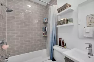 20 Twain Pl, Clifton, NJ 07013 - Photo 17