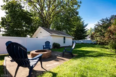 20 Twain Pl, Clifton, NJ 07013 - Photo 25