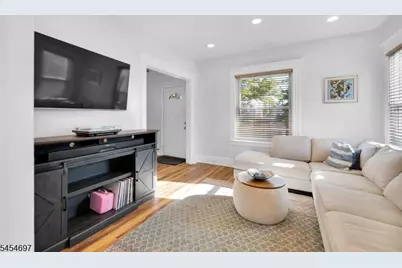 20 Twain Pl, Clifton, NJ 07013 - Photo 7