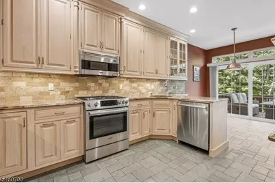 20 Kensington Dr, Randolph Township, NJ 07869 - Photo 3