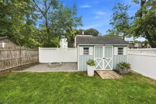 38 Elm Rd, Caldwell, NJ 07006 - Photo 27