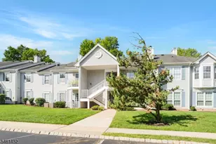 3910 Graham Ct, Bridgewater, NJ 08807 - Photo 3