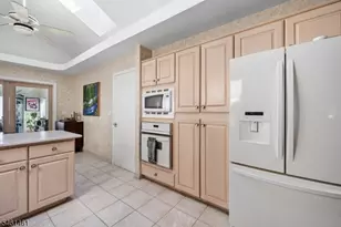 6 Martin Ln, Hamilton Township, NJ 08619 - Photo 15