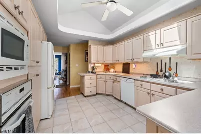 6 Martin Ln, Hamilton Township, NJ 08619 - Photo 13