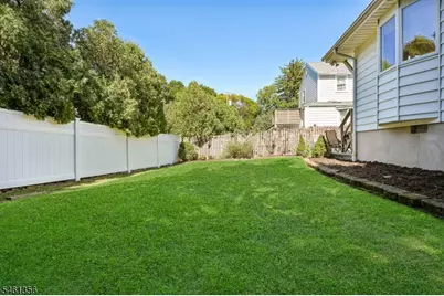 14 Wayland Dr, Verona, NJ 07044 - Photo 27