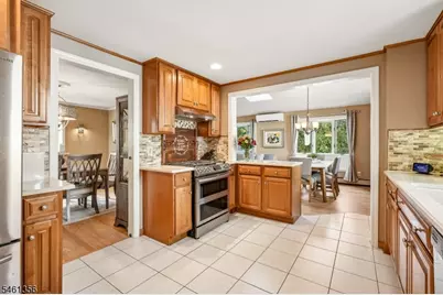 14 Wayland Dr, Verona, NJ 07044 - Photo 9