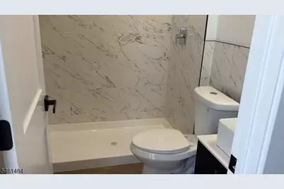 57 Montgomery Ave #2, Newark, NJ 07108 - Photo 5