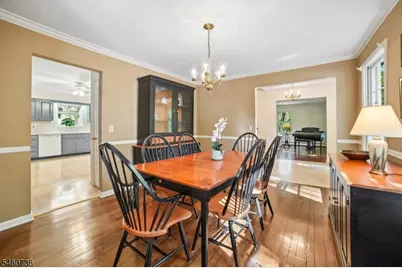 36 Cora Ln, Chester, NJ 07930 - Photo 7