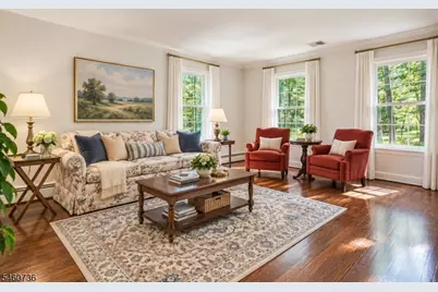 36 Cora Ln, Chester, NJ 07930 - Photo 5