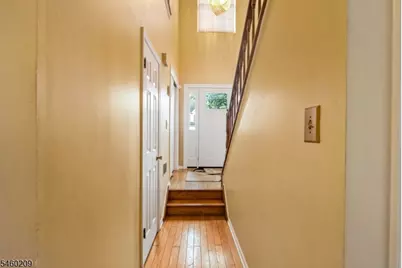 40 Champlain Way, Franklin Township, NJ 08823 - Photo 5