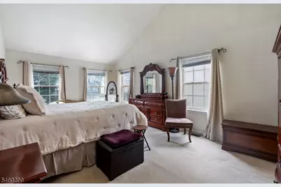40 Champlain Way, Franklin Township, NJ 08823 - Photo 25