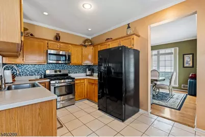 40 Champlain Way, Franklin Township, NJ 08823 - Photo 15