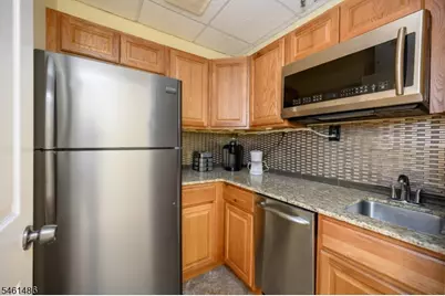 727 Raritan Rd, Clark Township, NJ 07066 - Photo 9