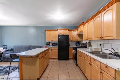 363 Summer St, Paterson, NJ 07501 - Photo 11