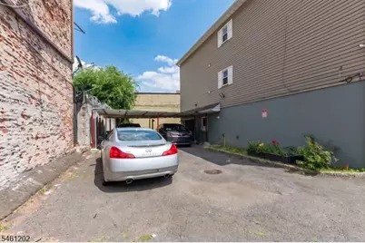363 Summer St, Paterson, NJ 07501 - Photo 15