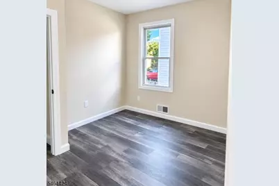 87 Arsdale Ter, East Orange, NJ 07018 - Photo 5