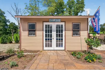 6 Pinewood Rd, Holland Township, NJ 08848 - Photo 5