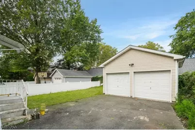 19 Meadowbrook Pl, Maplewood, NJ 07040 - Photo 5