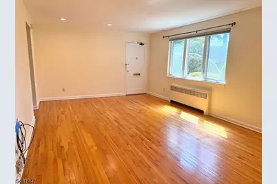 93A Troy Dr #A, Springfield, NJ 07081 - Photo 5