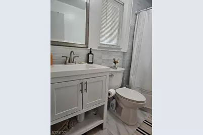 164 Diamond Bridge Ave, Hawthorne, NJ 07506 - Photo 5