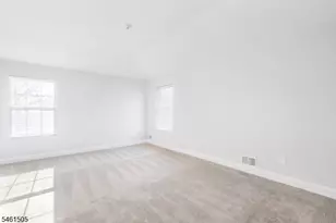 101 Tallwood Ln, Green Brook Township, NJ 08812 - Photo 13