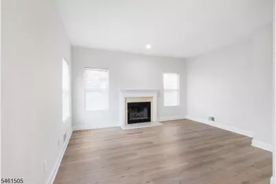 101 Tallwood Ln, Green Brook Township, NJ 08812 - Photo 9