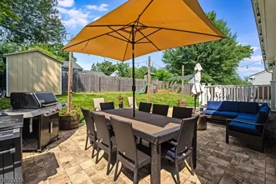 2105 Maple View Ct, Scotch Plains Township, NJ 07076 - Photo 31