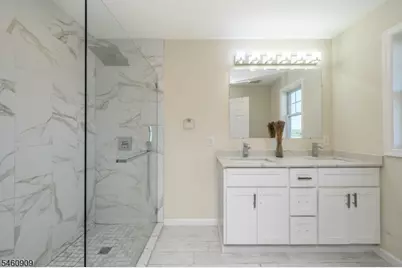 112 Valerie Dr, Manville, NJ 08835 - Photo 17