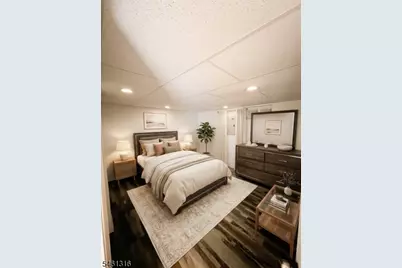 1028 Morris St, Roselle, NJ 07203 - Photo 9