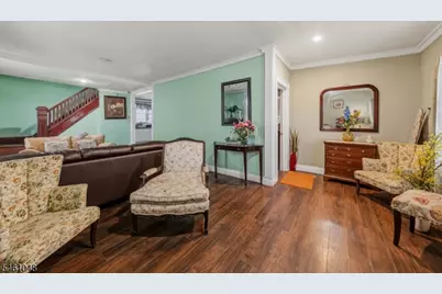 75 Osborne Pl, Irvington, NJ 07111 - Photo 9