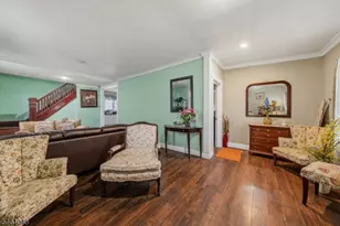 75 Osborne Pl, Irvington, NJ 07111 - Photo 9