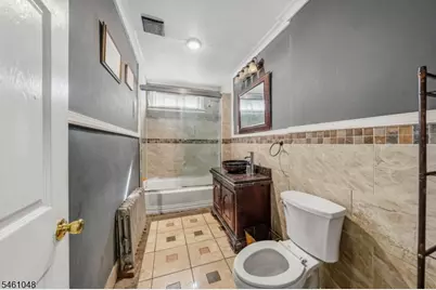 75 Osborne Pl, Irvington, NJ 07111 - Photo 17