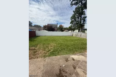 17 W Park Ave, Woodbridge Township, NJ 07001 - Photo 5