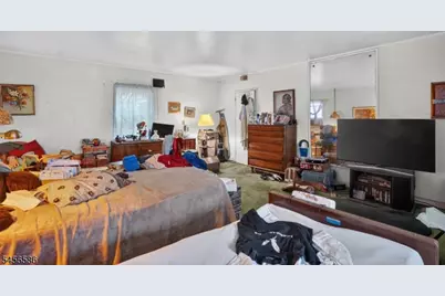 821 S 10th St, Newark, NJ 07108 - Photo 11