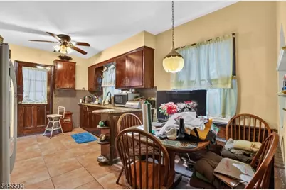 821 S 10th St, Newark, NJ 07108 - Photo 7