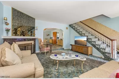 407 Franklin Ave, Belleville, NJ 07109 - Photo 3