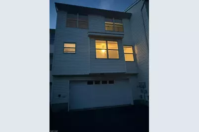 730 Harbortown Blvd, Perth Amboy, NJ 08861 - Photo 29