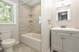 7 Bergen St, Westwood, NJ 07675 - Photo 17